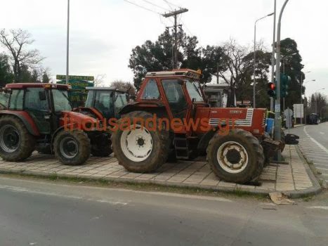 ΤΩΡΑ! Στα Πράσινα φανάρια, οι αγρότες - Φωτογραφία 3