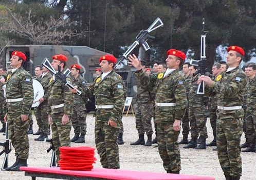 Κόκκινος μπερές στην 71η Ταξιαρχία - Φωτογραφία 2