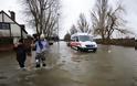 Βρετανία: Στο έλεος των πλημμυρών και των ανέμων οι νοτιοδυτικές περιοχές