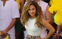 Jennifer Lopez: Στα «καυτά» παρασκήνια του βιντεοκλίπ για το τραγούδι του Μουντιάλ - Φωτογραφία 8