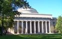 «Γίνατε δεκτοί» απάντησε κατά λάθος το MIT σε όλους τους υποψήφιους φοιτητές