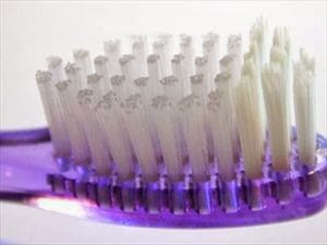 Τα κακά νέα για την οδοντόβουρτσά σου - Φωτογραφία 1