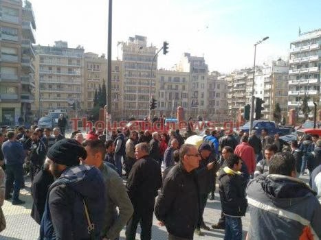 Αποχώρησαν από το ΥΜΑ-Θ για τα μπλόκα τους οι αγρότες [Photos - Video] - Φωτογραφία 3