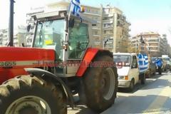 Αποχώρησαν από το ΥΜΑ-Θ για τα μπλόκα τους οι αγρότες [Photos - Video]