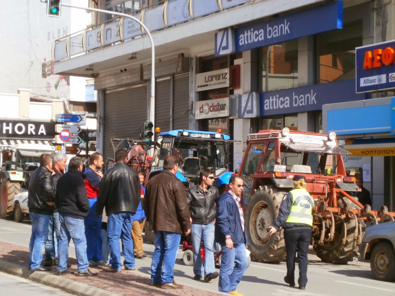 «Όργωσαν» την Ξάνθη με τα τρακτέρ τους οι αγρότες – Μηχανοκίνητη πορεία στην πόλη  [Video - Photos] - Φωτογραφία 4