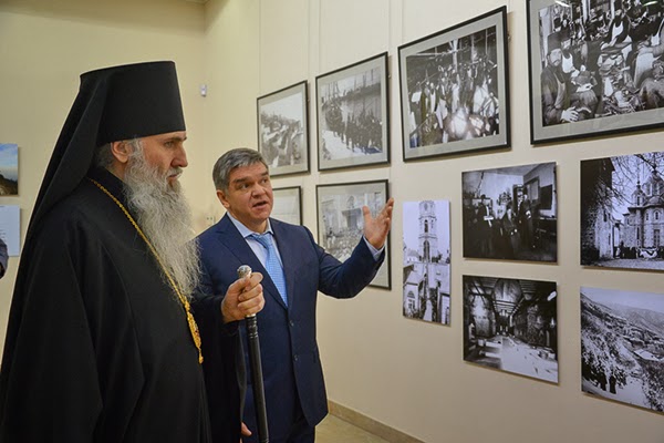 4340 - Στην Ουκρανία ο «Άθως μας» του Κώστα Ασήμη. Выставка работ греческого мастера фотографии Костаса Асимиса «Наш Афон» - Φωτογραφία 5