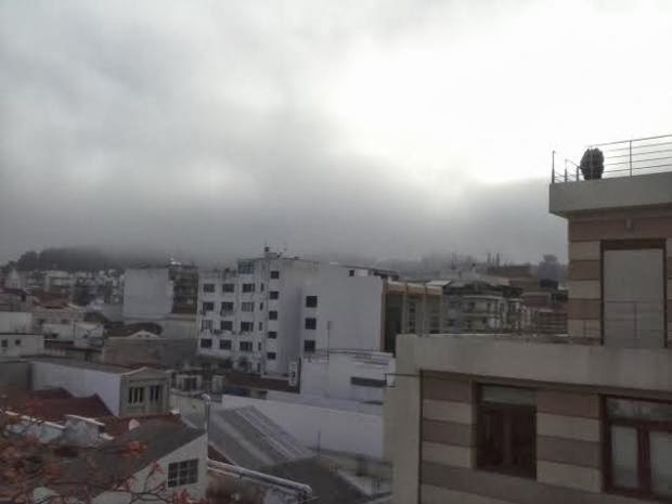 Σκηνικό από...ταινία στην Πάτρα - Σε ένα τεράστιο σύννεφο ξύπνησε η πόλη - Δείτε φωτο - Φωτογραφία 3