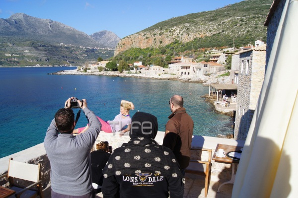 Z. Mακρυπούλια: Αποκαλύψεις με φόντο το πιο μαγικό λιμανάκι της Ελλάδας! (Φωτό) - Φωτογραφία 2