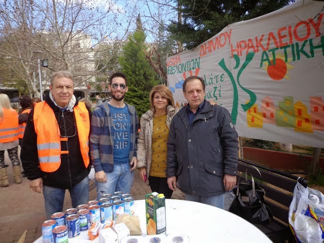 Συγκέντρωση τροφίμων και κλινοσκεπασμάτων για την Κεφαλονιά - Φωτογραφία 2