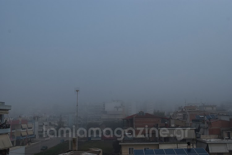 Ομίχλη σκέπασε τη Λαμία [Photos] - Φωτογραφία 1