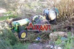 Αιτωλ/νία: Αγρότης καταπλακώθηκε από το τρακτέρ του