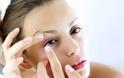 Beauty tips για όσες φοράνε φακούς επαφής – Τι να προσέχετε