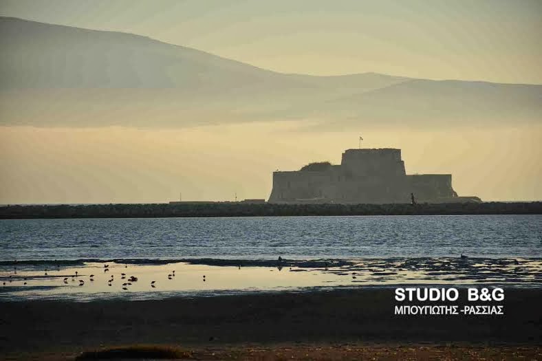 Πυκνή ομίχλη σκέπασε το Ναύπλιο [Photos] - Φωτογραφία 2