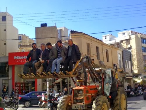 Στο λιμάνι διαμαρτύρονται οι αγρότες! [photos] - Φωτογραφία 5