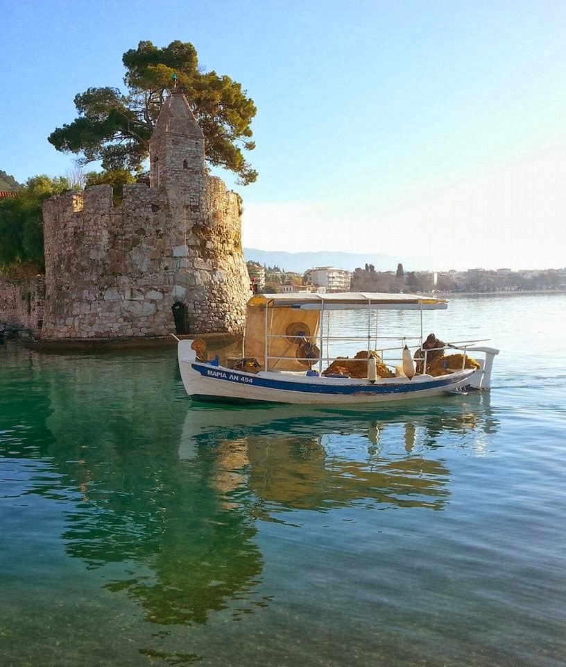 Μπουνάτσα στο λιμάνι της Ναυπάκτου - Φωτογραφία 3