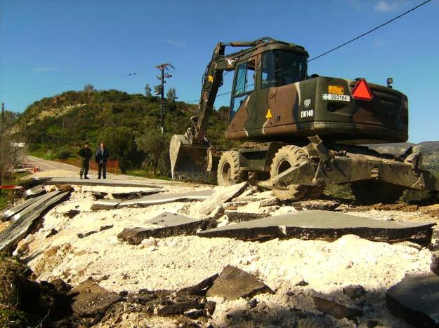 Εντυπωσιακό έργο του 747 ΕΤΜΧ στην Κεφαλλονιά (ΦΩΤΟ) - Φωτογραφία 7