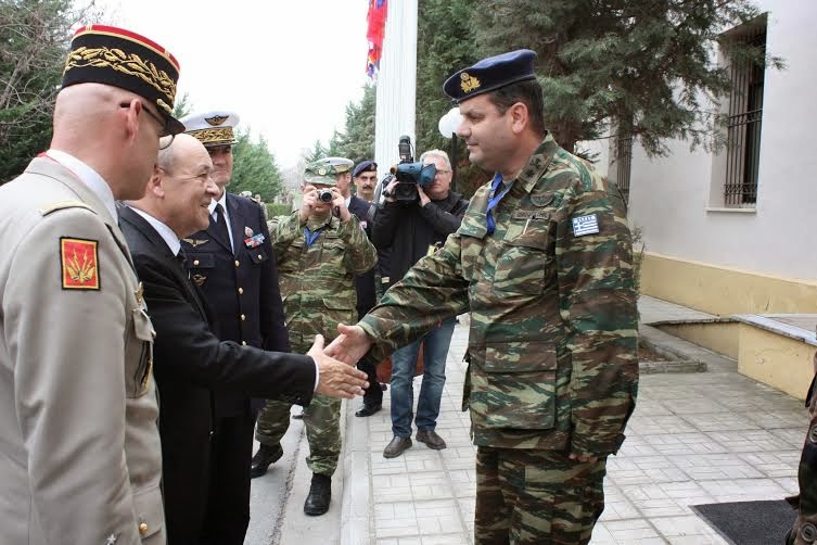 Στη Λάρισα και το στρατηγείο ο Γάλλος υπ. Άμυνας (ΦΩΤΟ) - Φωτογραφία 2