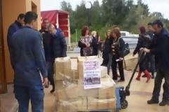 Σωματείο εργαζομένων Δήμου Βύρωνα: Παραδόθηκαν τα τρόφιμα στη Κεφαλλονιά