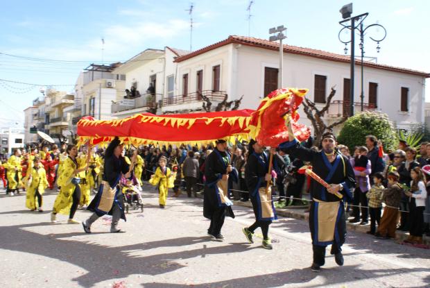 Ξεφάντωσαν 2.000 μικροί και μεγάλοι μασκαράδες στην Παιδική Καρναβαλική Παρέλαση στο Αίγιo! Δείτε φωτο - Φωτογραφία 4