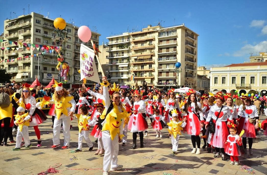 Πάτρα: Εντυπωσίασαν οι μικροί καρναβαλιστές με την ανεπανάληπτη παρέλασή τους - Φωτογραφία 4