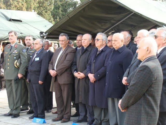 ΕΠΙΜΝΗΜΟΣΥΝΗ ΔΕΗΣΗ ΥΠΕΡ ΠΕΣΟΝΤΩΝ ΣΤΡΑΤΙΩΤΙΚΩΝ ΤΟΥ Γ΄ΣΣ - Φωτογραφία 3