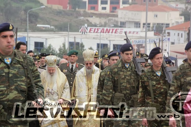ΦΩΤΟ: Επέτειος των εγκαινίων του Ιερού Ναού Αγίου Θεοδώρου του Βυζαντίου στο Στρατηγείο της 98 ΑΔΤΕ - Φωτογραφία 8