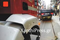 Απίστευτο ατύχημα στο Κέντρο της Ξάνθης. Η BMW χτύπησε 3 αμάξια και αναποδογύρισε! [video]
