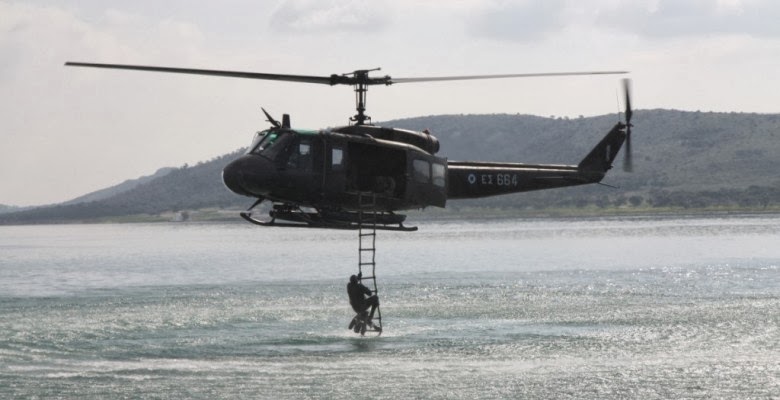 Στη φωλιά των Καταδρομών «ΚΕΕΔ» ο Σέρβος Υπουργός Άμυνας! [Photos] - Φωτογραφία 2