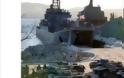 Ρώσοι κατεβάζουν τανκς στην Ουκρανία από πολεμικά πλοία - Η εικόνα που προκάλεσε παγκόσμιο πανικό - Φωτογραφία 1
