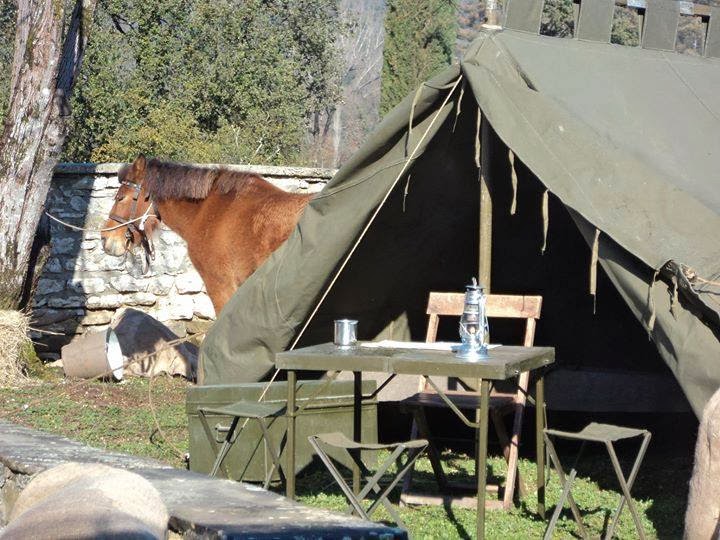 Ένα υπέροχο αφιέρωμα-φωτορεπορτάζ στο καλλιτεχνικό σωματείο Αθεράπευτοι Ιωαννίνων... - Φωτογραφία 7