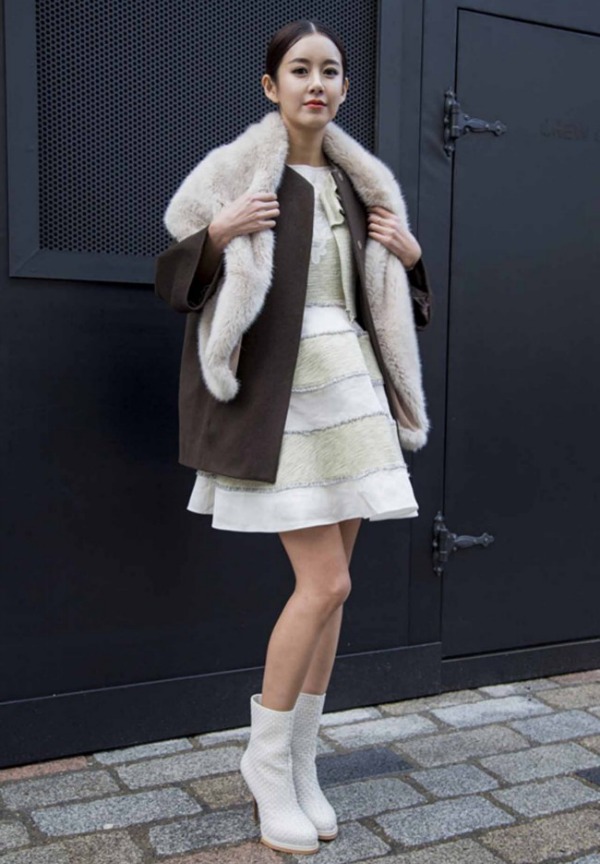 Street Style: To καθημερινό στυλ των γυναικών στο Λονδίνο δίνει έμφαση στα αξεσουάρ! - Φωτογραφία 2