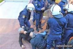 Ένταση και προσαγωγές στο υπουργείο Διοικητικής Μεταρρύθμισης