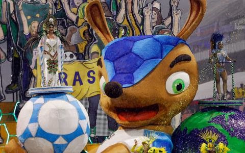 Με «άρωμα» Μουντιάλ το καρναβάλι του Ρίο - Φωτογραφία 1