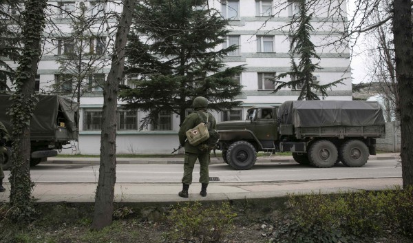 Διπλωματικός πυρετός μετά την απόφαση της Ρωσίας να επέμβει στρατιωτικά - Φωτογραφία 2