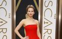 Jennifer Lawrence: σίγουρα κερδίζει το Oscar του... “Σκουντούφλη”. - Φωτογραφία 2