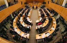 Η Κυπριακή Βουλή μελετά το νομοσχέδιο για τις αποκρατικοποιήσεις - Φωτογραφία 1