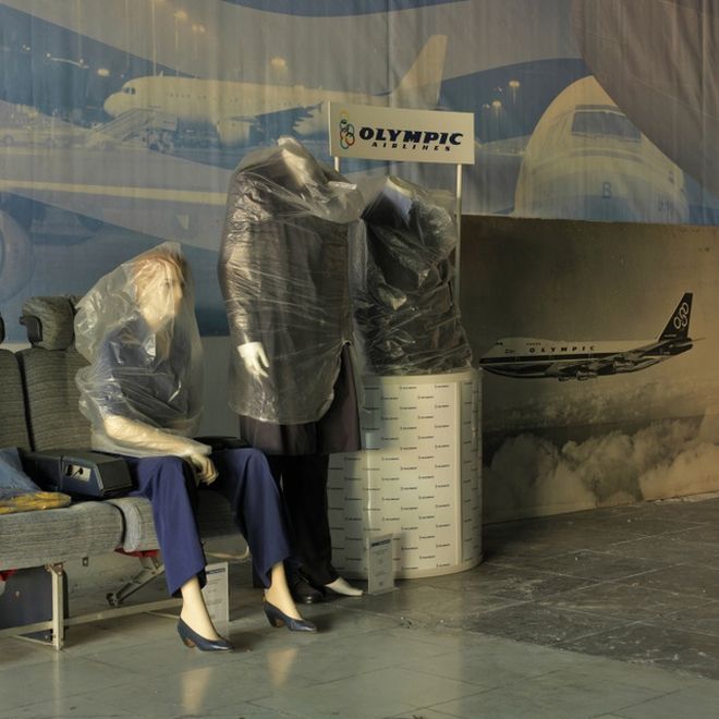12 καρέ για το αεροδρόμιο φάντασμα του Ελληνικού. Εκεί που έχει σταματήσει ο χρόνος - Φωτογραφία 12