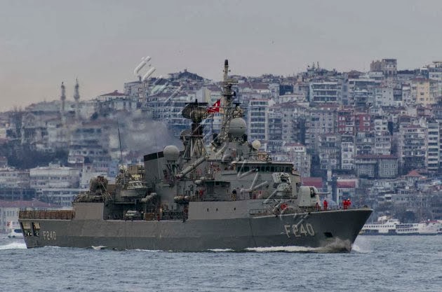Η ναυαρχίδα του Ναυτικού της Ουκρανίας διέρχεται μέσω του Βοσπόρου - Φωτογραφία 6
