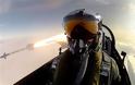 Δειτε την απίστευτη φωτογραφία που τράβηξε πιλότος μεσα στο F16