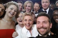 Τι γινόταν πίσω από το διάσημο selfie των Όσκαρ: Ποια διάσημη σταρ πηδούσε για να φανεί, αλλά δεν τα κατάφερε