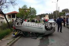 IX ανατράπηκε στο κέντρο της Λαμίας [photos]
