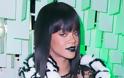 Συνεχίζει τις αποκαλύψεις η Rihanna στο Παρίσι - Φωτογραφία 4