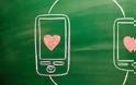 Πώς οι εφαρμογές γνωριμιών στα κινητά καταστρέφουν τις ζωές μας