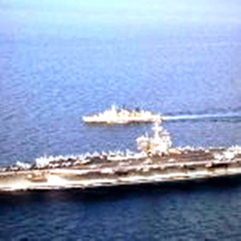 Δυο φρεγάτες του ΠΝ με το αεροπ/φόρο USS George H.W. Bush - Φωτογραφία 2