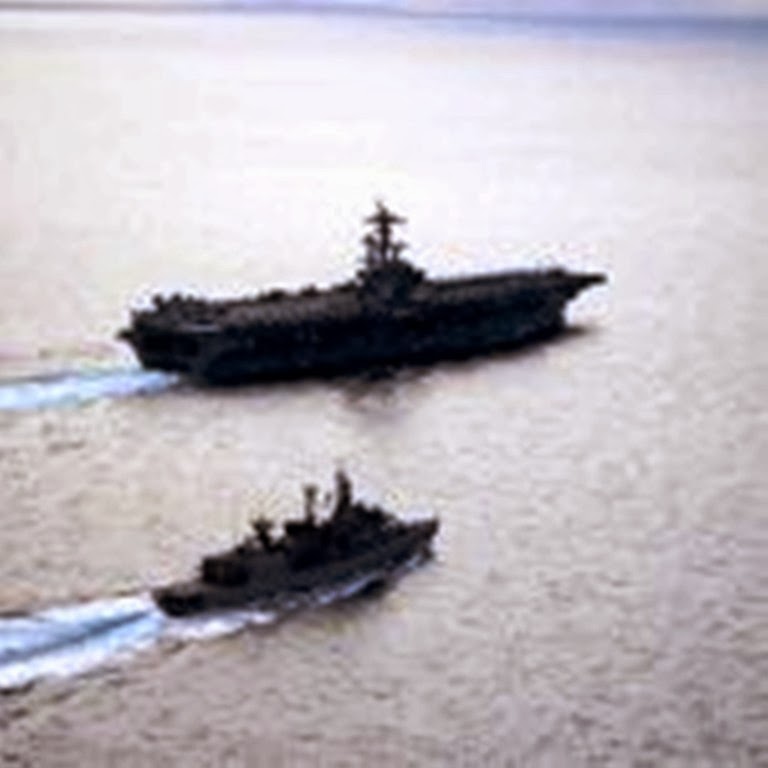 Δυο φρεγάτες του ΠΝ με το αεροπ/φόρο USS George H.W. Bush - Φωτογραφία 5