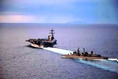 Δυο φρεγάτες του ΠΝ με το αεροπ/φόρο USS George H.W. Bush