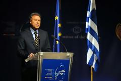Σκληρή γλώσσα από τον Γιάννη Σγουρό προς Barroso και Valcarcel: Φτάνει πια, δεν αντέχουμε άλλο