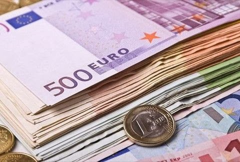 ΑΠΙΣΤΕΥΤΟ: Ηλικιωμένη άφησε 1 εκατομμύριο ευρώ στους γείτονες!!! - Φωτογραφία 1