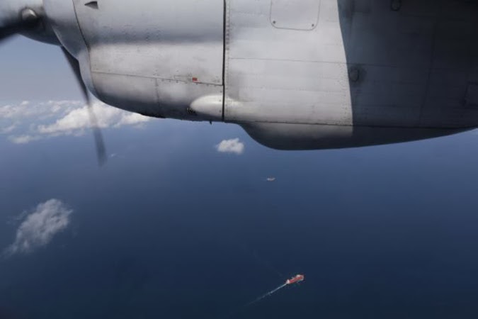 Malaysia Airlines: 40 πλοία, 34 αεροσκάφη, 8 χώρες σε μία δραματική αναζήτηση - Φωτογραφία 6
