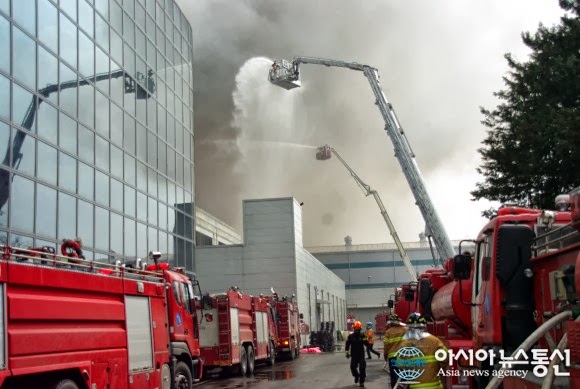 Πυρκαγιά σε εργοστάσιο στην Κορέα επηρεάζει την κυκλοφορία του Galaxy S5! - Φωτογραφία 1